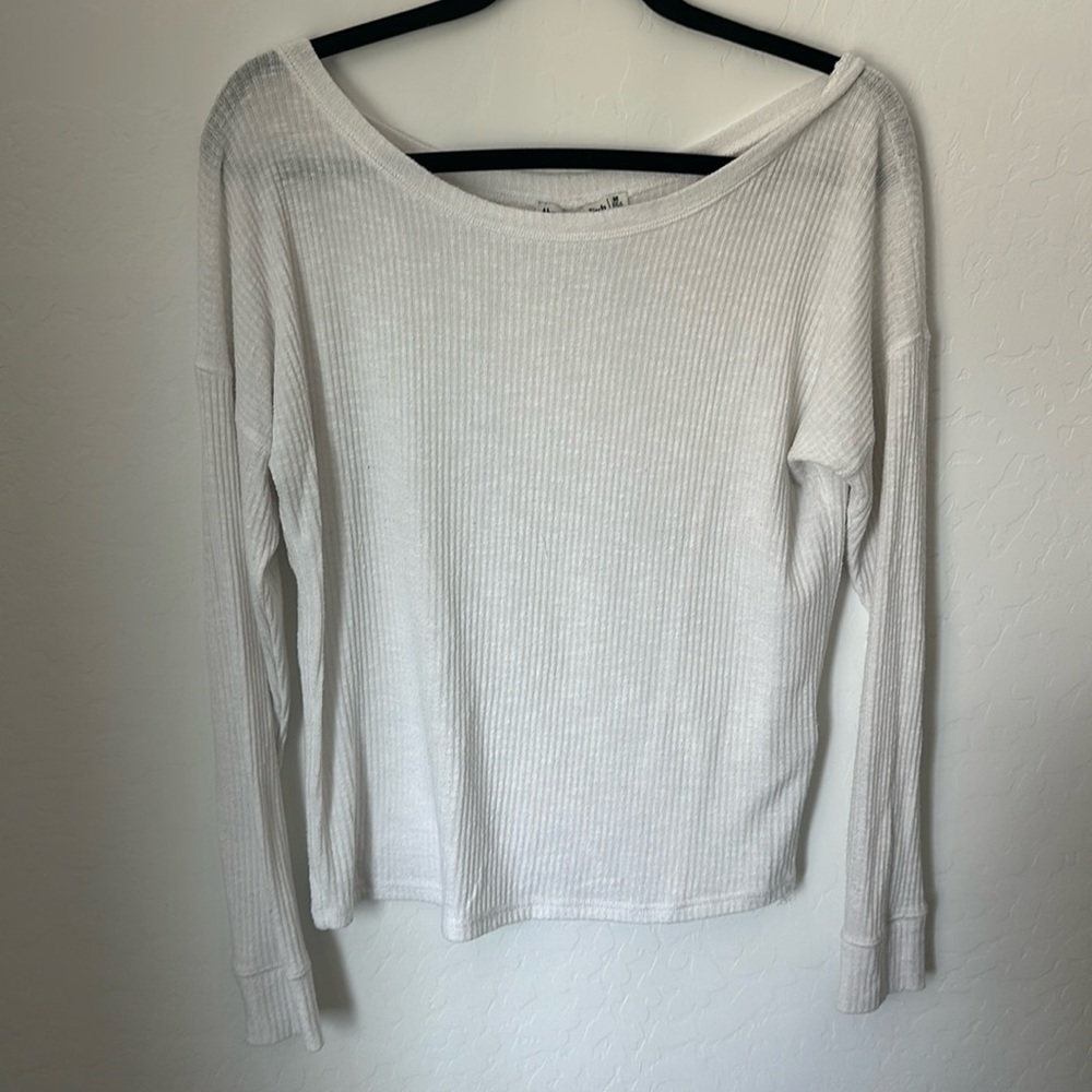 Abercrombie long sleeve white tee